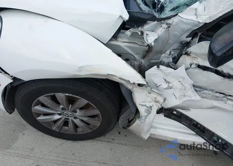 2014 Volkswagen Beetle 2.5L Entry из США, поврежденный, VIN 3VWFP7ATXEM603529